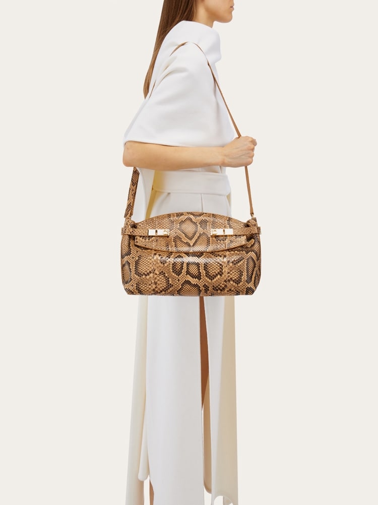 Hug soft crossbody bag Gallery image 2