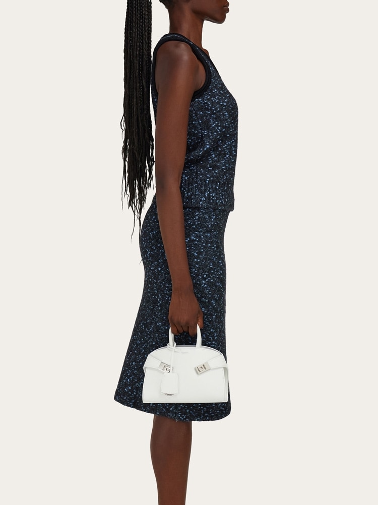 Hug handbag (XS) Gallery image 2