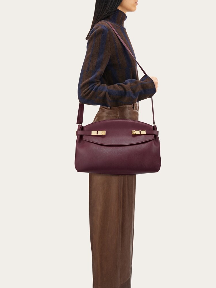 Hug soft crossbody bag (L) - Women | Ferragamo