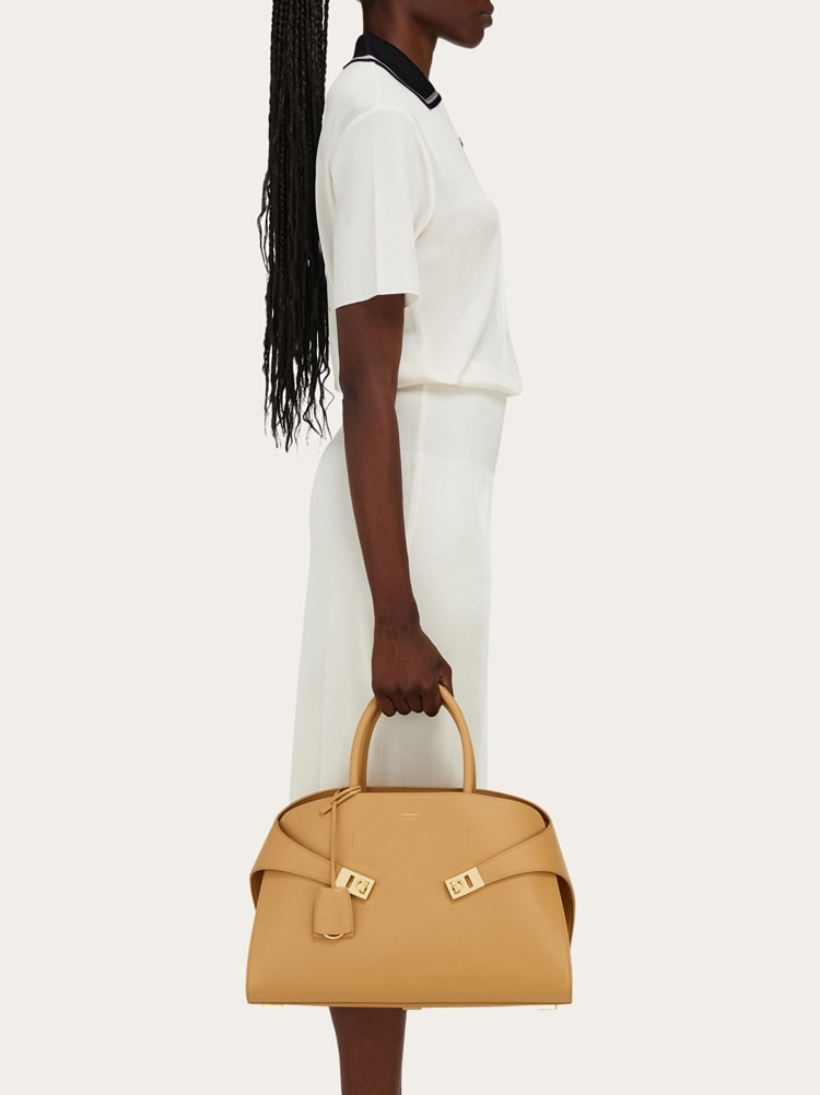 Bolso de mano Hug (L) Gallery image 2