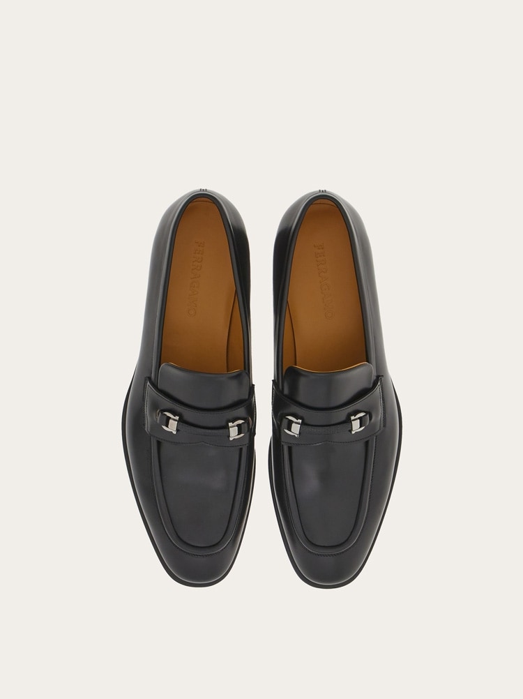 Moccasin with ornament Gallery image 3