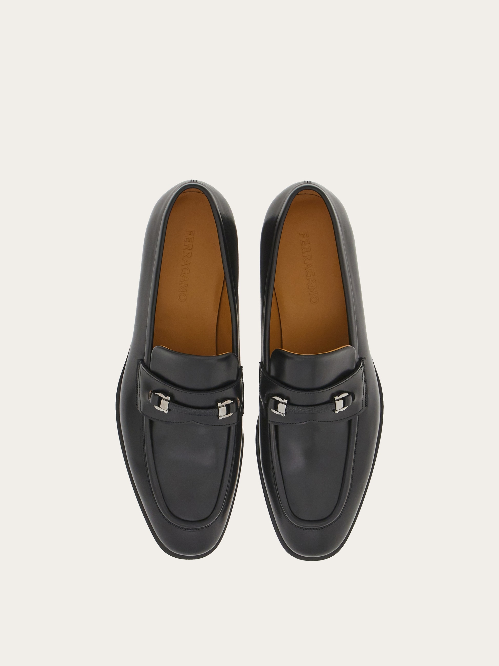 Moccasin with ornament - Men | Ferragamo