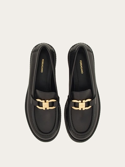 Ferragamo♪SALE♪0774918 Moccasin with Gancini ornament - Women | Ferragamo