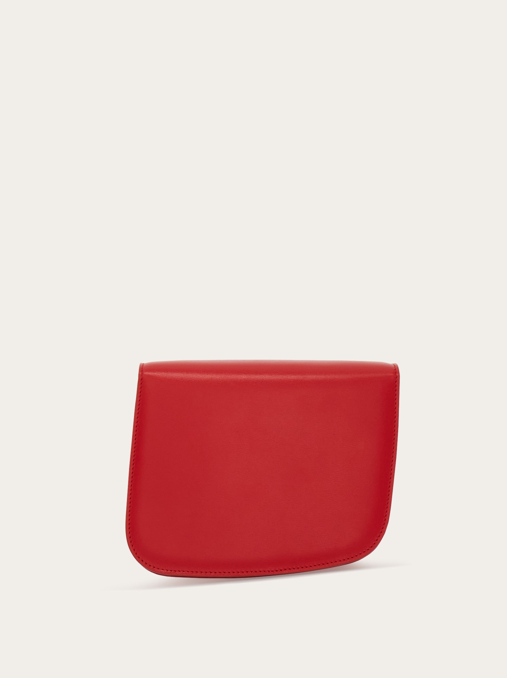 Ferragamo フェラガモ Fiammaショルダーバッグ XS 国内発/関税込 Fiamma crossbody bag (XS) - Women | Ferragamo