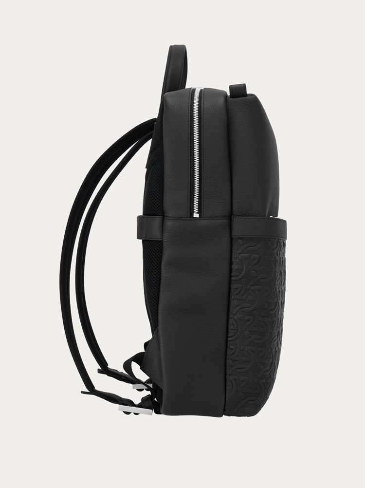 フェラガモ TRAVDEL BP バックパック ブラック ガンチーニ ガンチーニ バックパック - メンズ | Ferragamo
