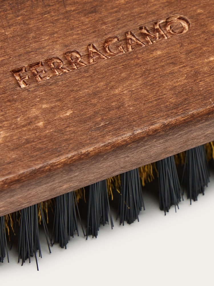 Suede brush Gallery image 4