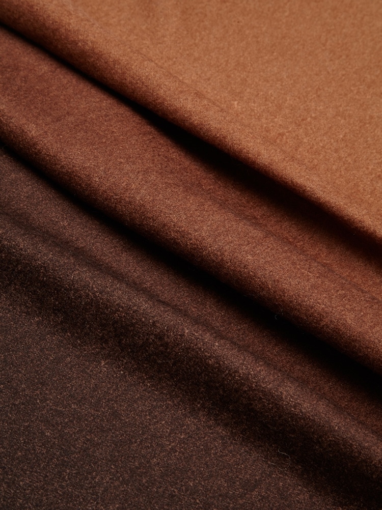 Nuanced cashmere scarf Gallery image 2