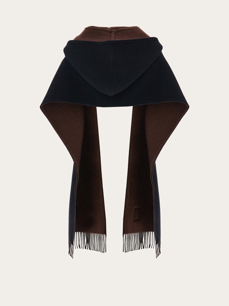 サルヴァトーレフェラガモ❤️ポンチョストール サルヴァトーレフェラガモ❤️ポンチョストール マフラー