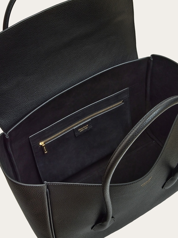 East-West tote bag (XL) Gallery image 6