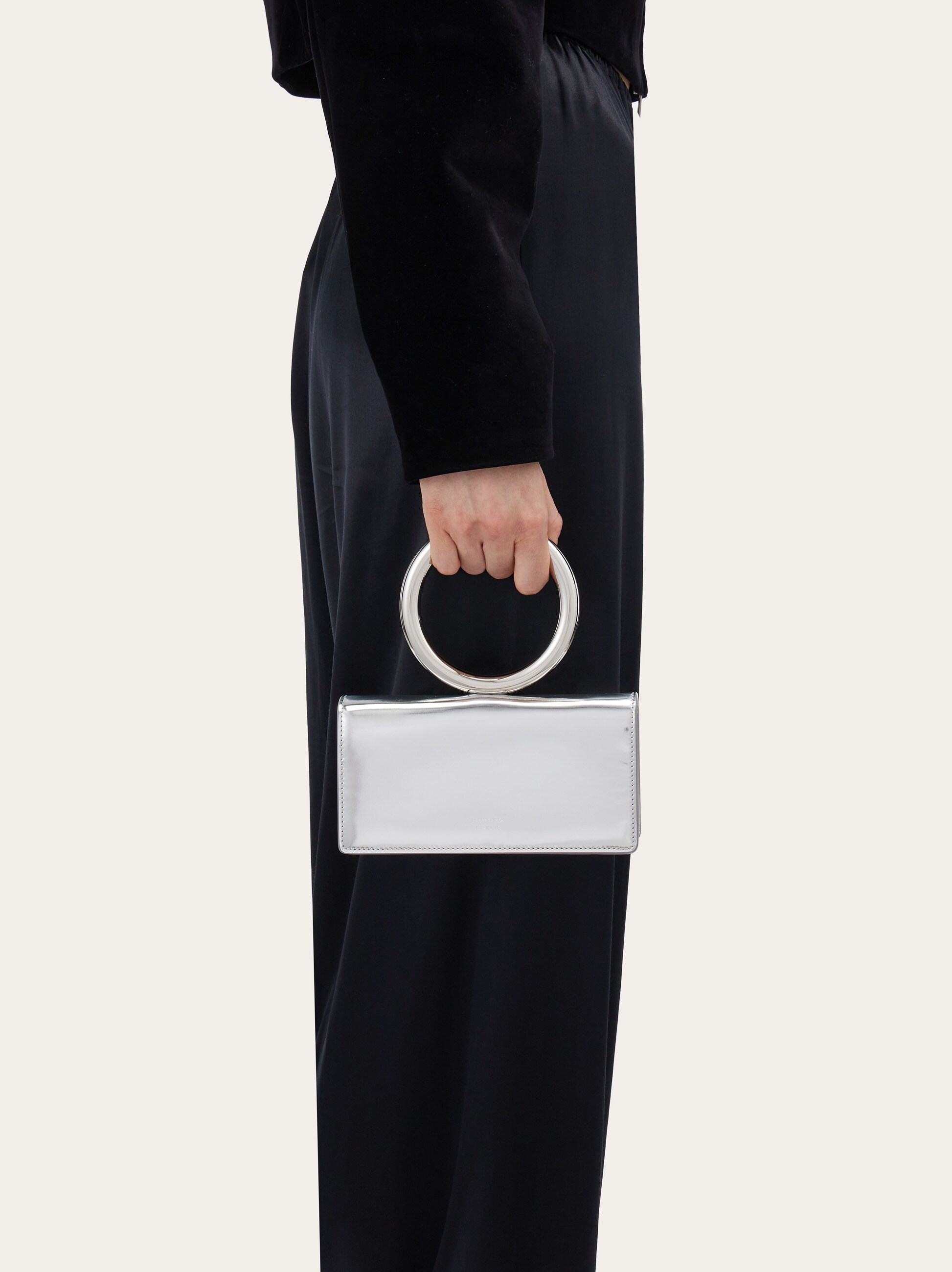 Smartphone holder - Leather Accessories - Women - Salvatore 