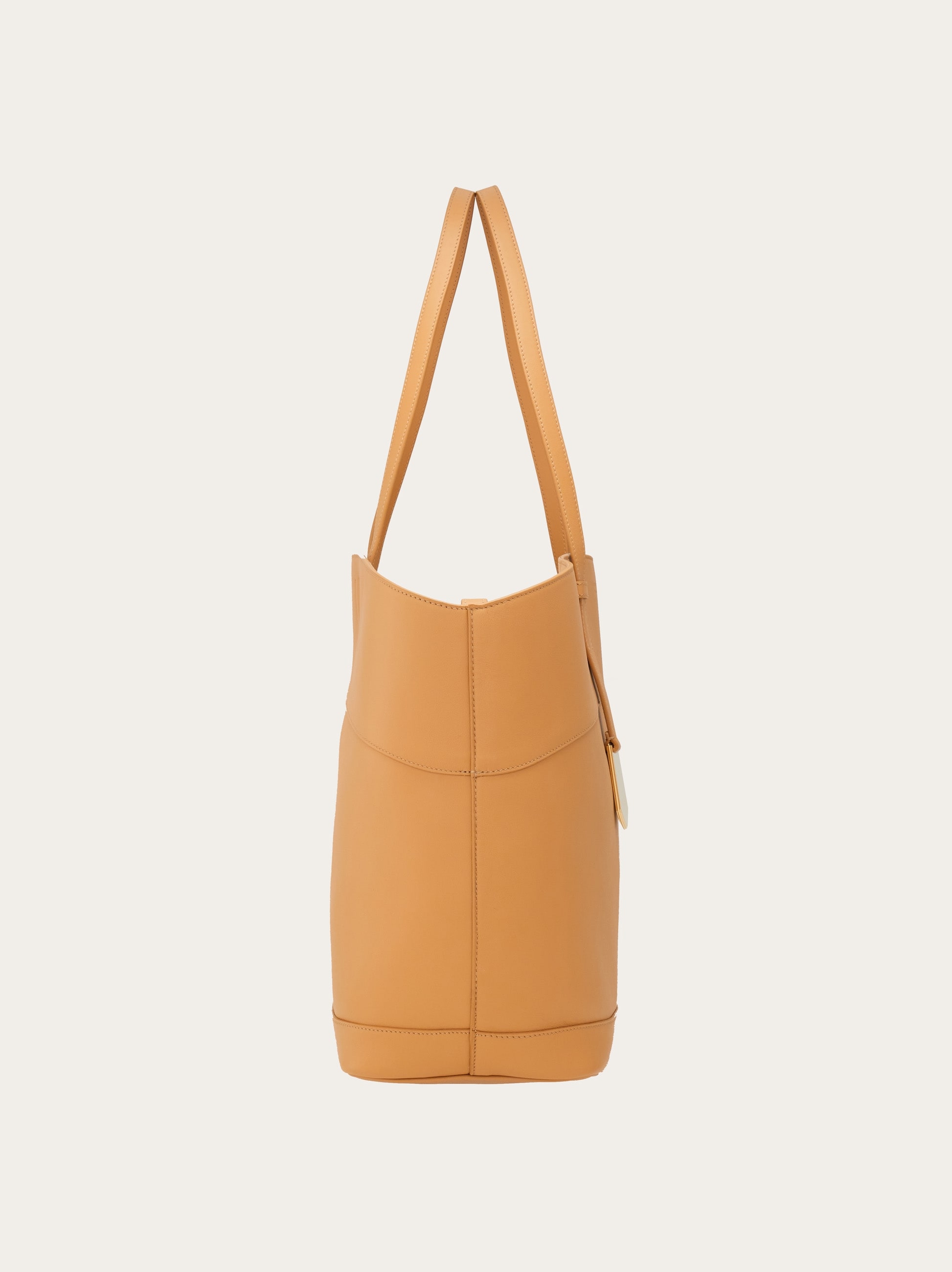 トートバッグ SALVATORE FERRAGAMO CHARMING TOTE BAG FERRAGAMO Charming tote bag (M) | REVERSIBLE