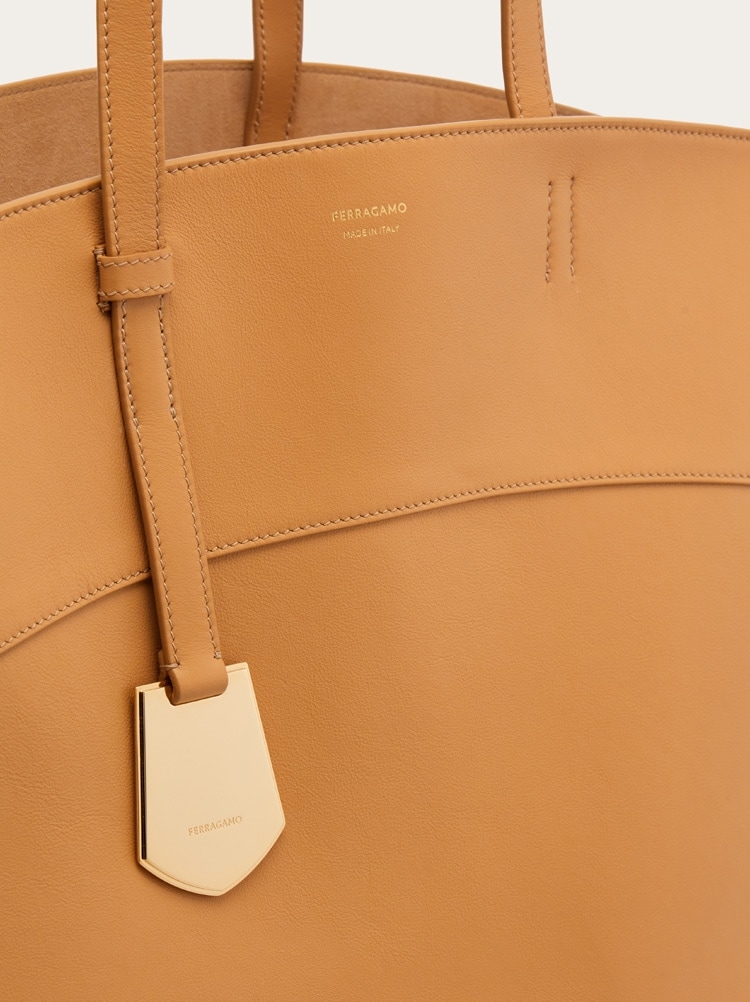 Charming tote bag (XL) Gallery image 6