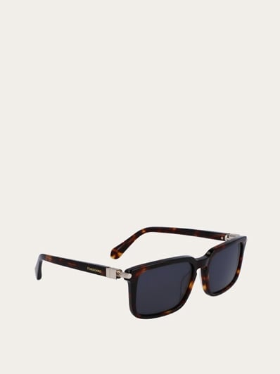 Salvatore Ferragamo サングラス ゴールド／グレー SF182S-043 Salvatore Ferragamo Designer Sunglasses | SmartBuyGlasses
