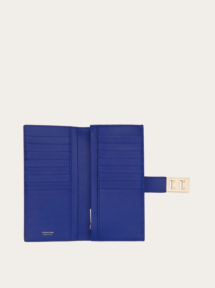 FERRAGAMO直営店 ハグ ツートン コンチネンタル ウォレット Hug two-tone continental wallet - Women | Ferragamo
