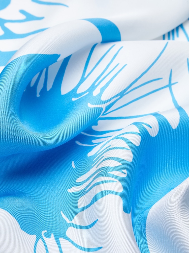 Venus print silk foulard Gallery image 4