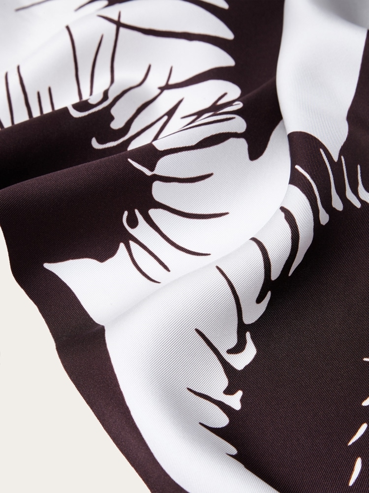 Venus print silk foulard Gallery image 2