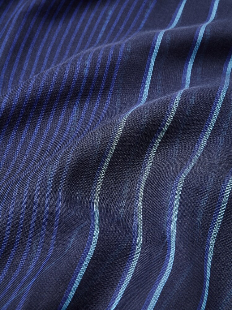 Jacquard striped stole Gallery image 2