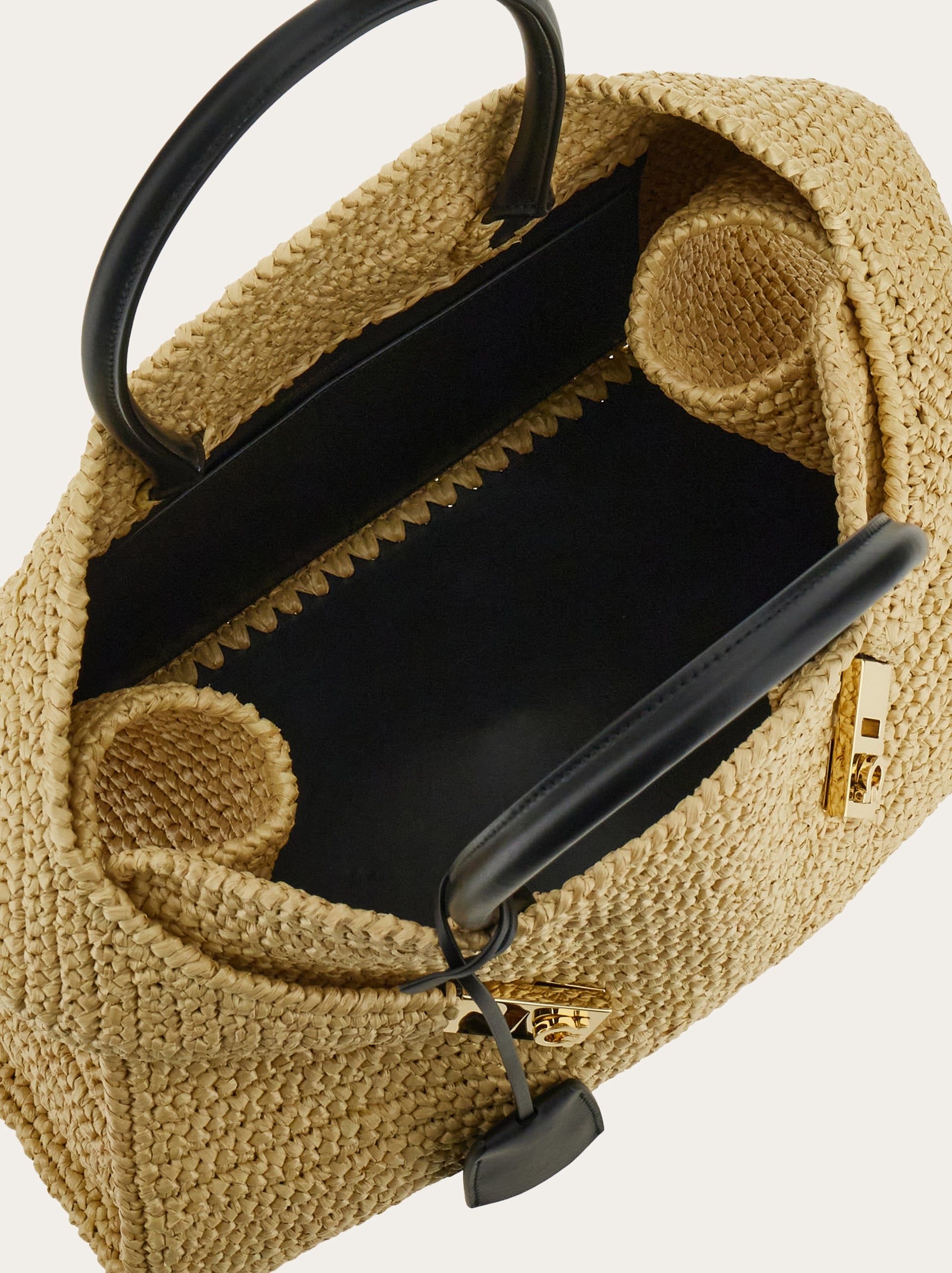 Hug handbag (L) - Employee Privilege Access | Ferragamo