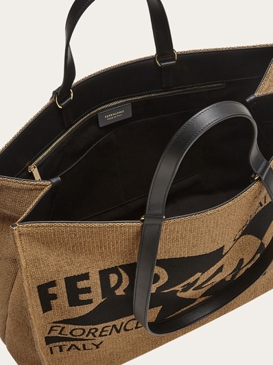 Tote bag with logo (XL) - Women | Ferragamo