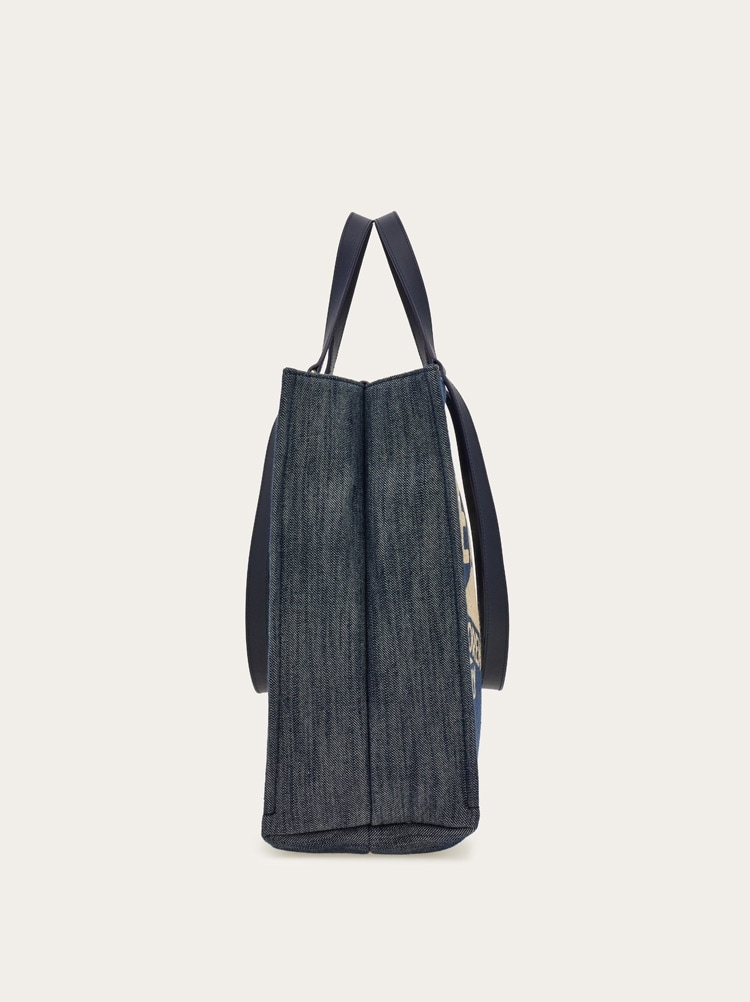 Tote bag with logo (XL) Gallery image 4