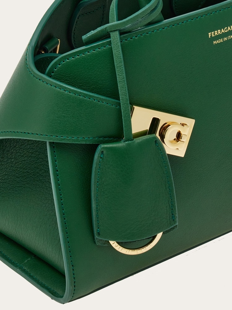 Hug handbag (XS) Gallery image 7