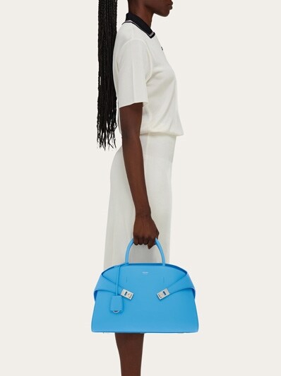 ショルダーバッグ・ポシェット FERRAGAMO HUG TH S\nTop Handle\n31,5x19,0x22,0 Hug handbag (M) - Women | Ferragamo