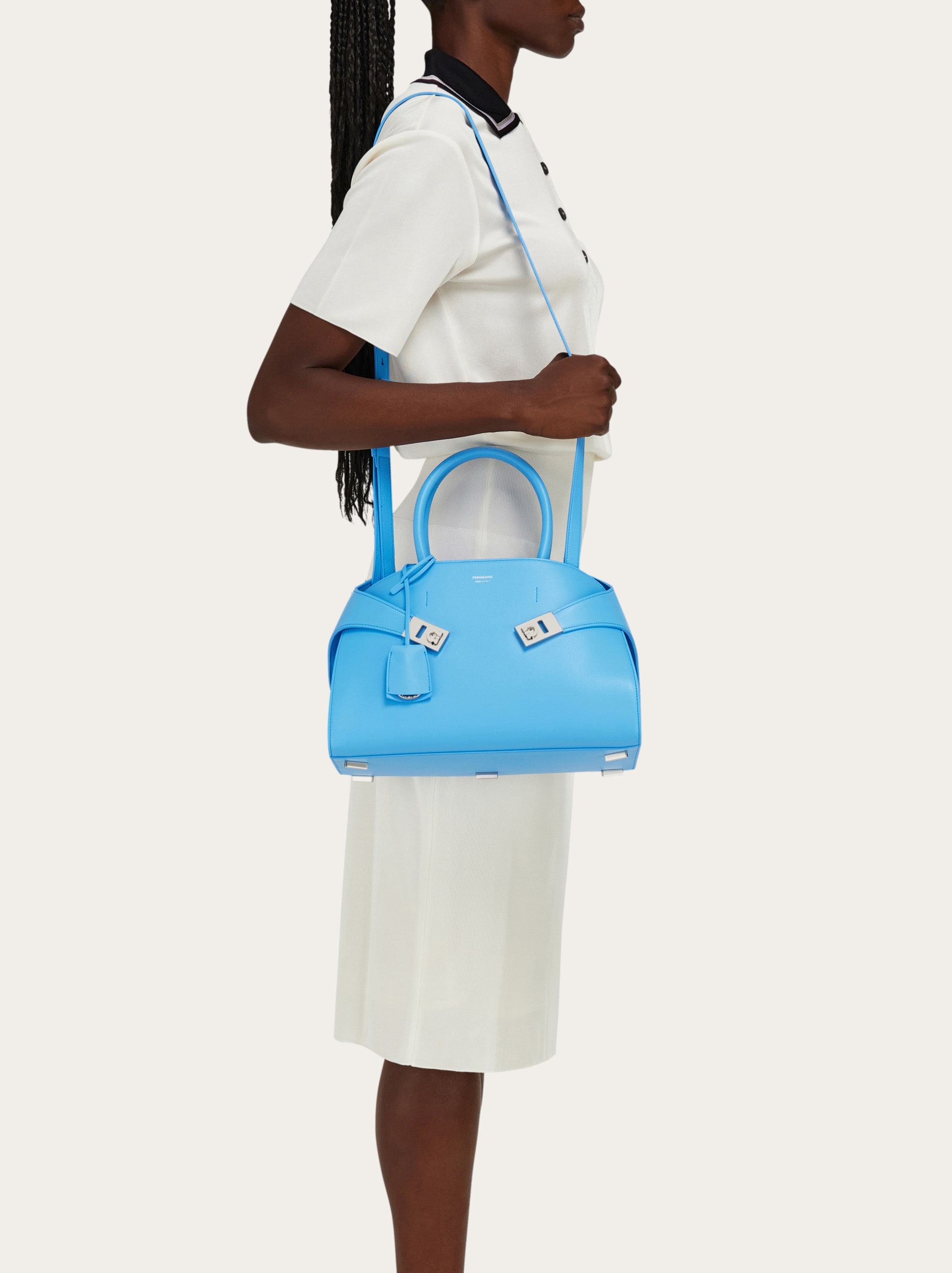 Hug handbag (M) - Women | Ferragamo