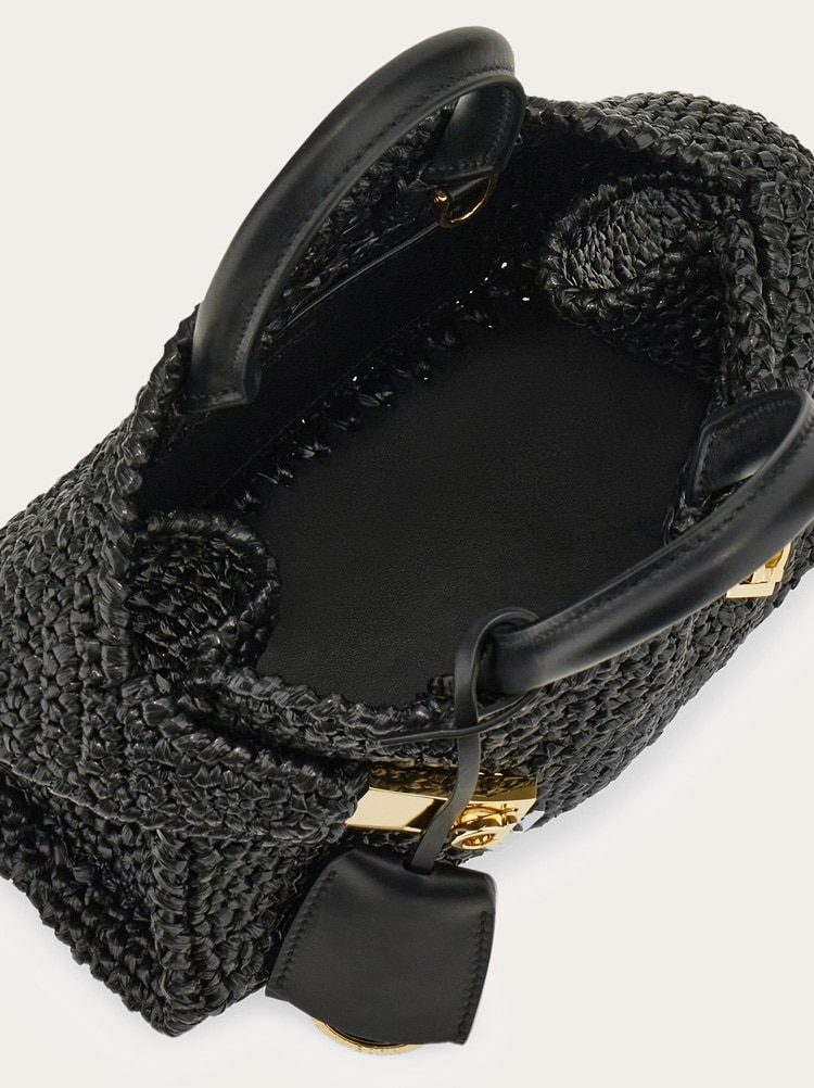 Hug handbag (XS) Gallery image 6