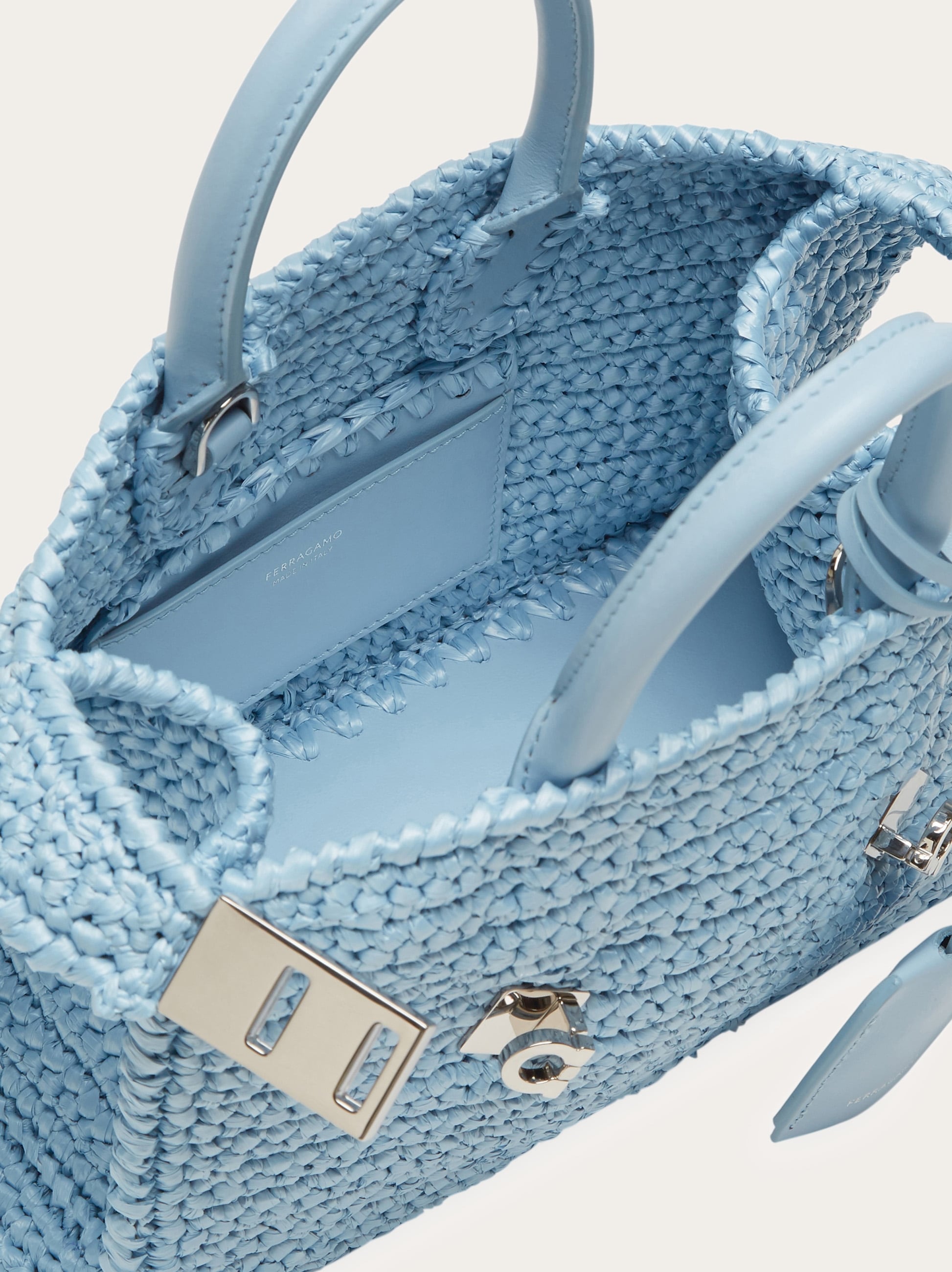 Ferragamo フェラガモ HUG ミニ ハンドバッグ ロゴ 関税込 BLUE Hug handbag (XS) - Women | Ferragamo