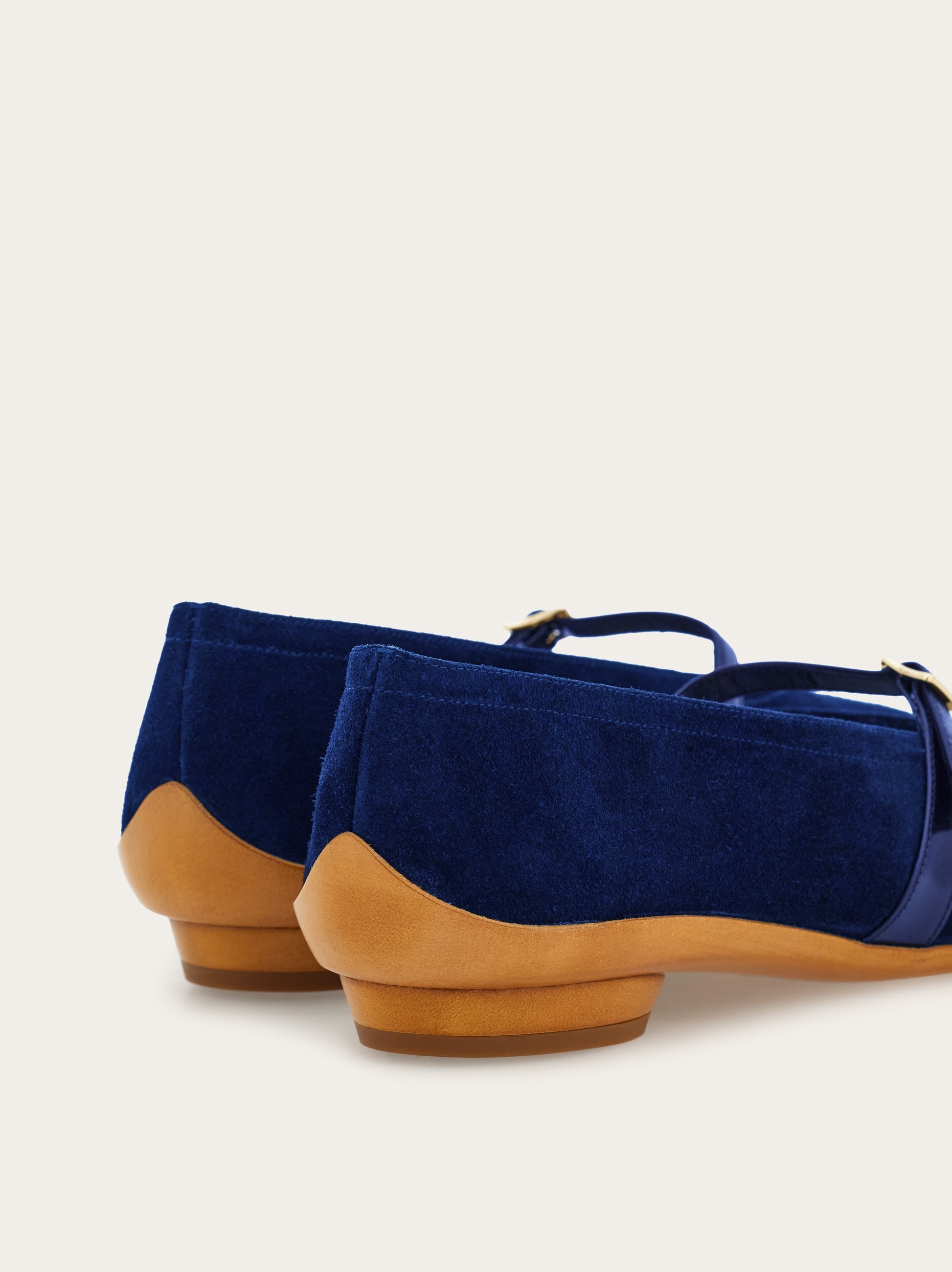 Ferragamo フェラガモ　AUDREY 36D Ferragamo フェラガモ AUDREY 36D Audrey (1954) - Women