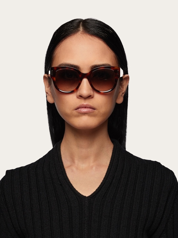 Sunglasses Gallery image 3