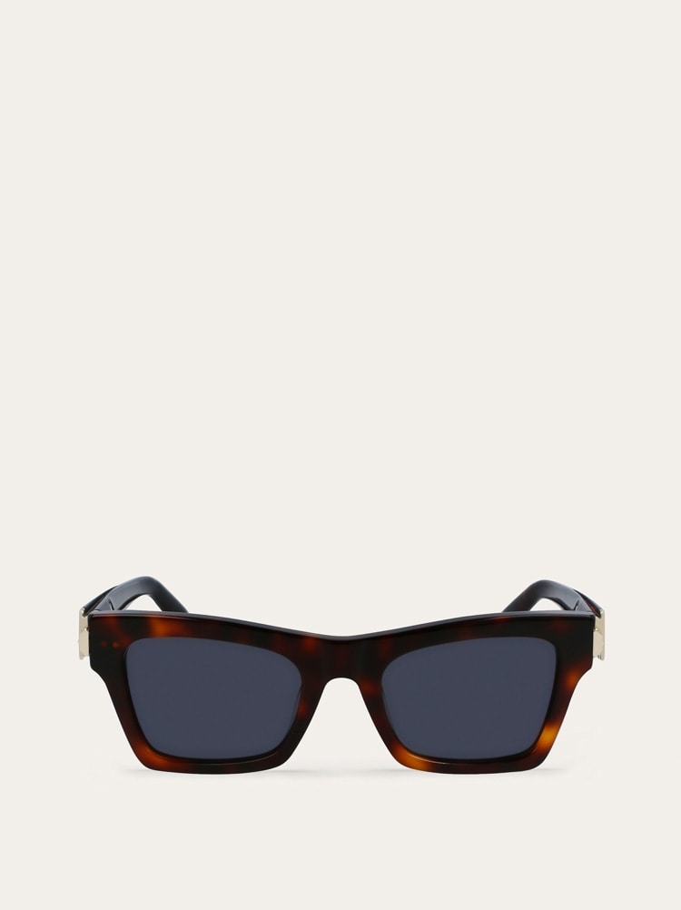 Sunglasses Gallery image 1