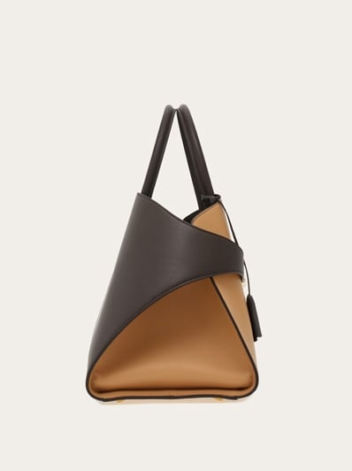 Hug bicolor handbag (L) - Women | Ferragamo