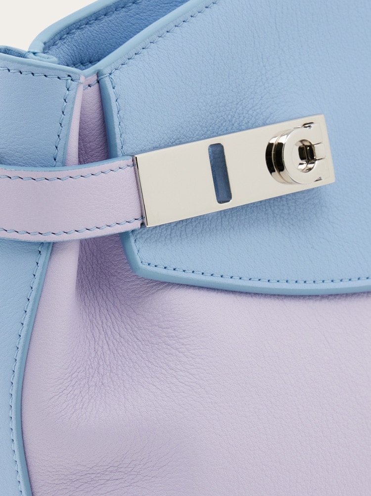 Hug bicolor soft crossbody bag (XS) Gallery image 8