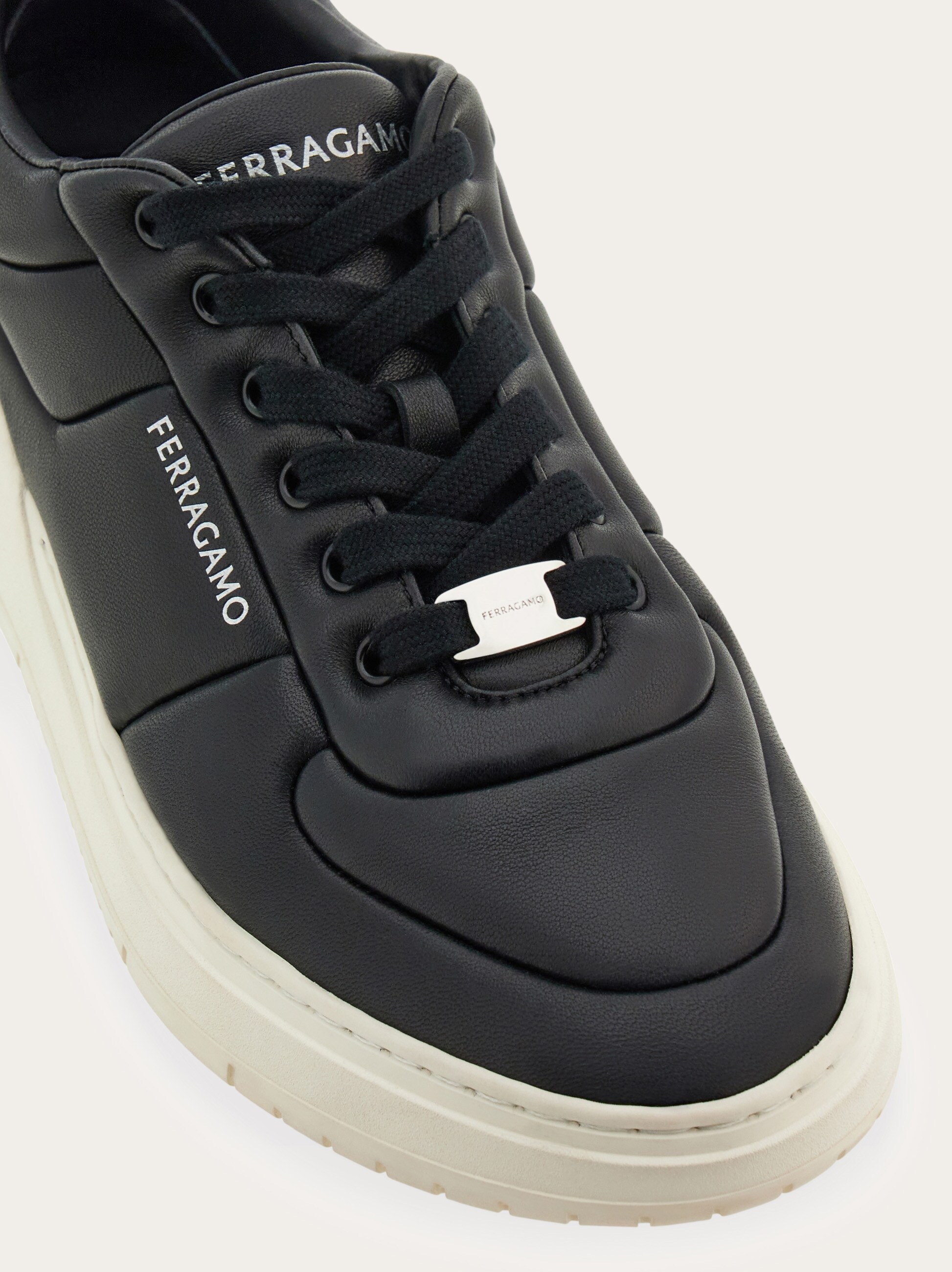 ナッパ スニーカー - メンズ - Salvatore Ferragamo JP