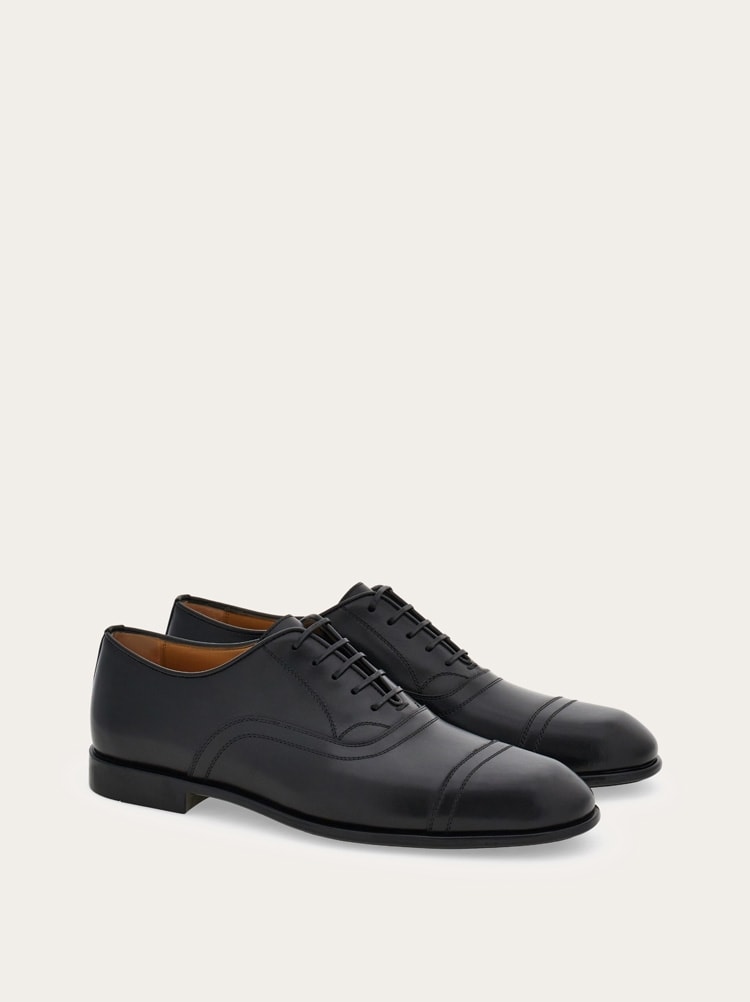 Salvatore Ferragamo｜ (122434 776294) Oxford with toe cap - Men | Ferragamo