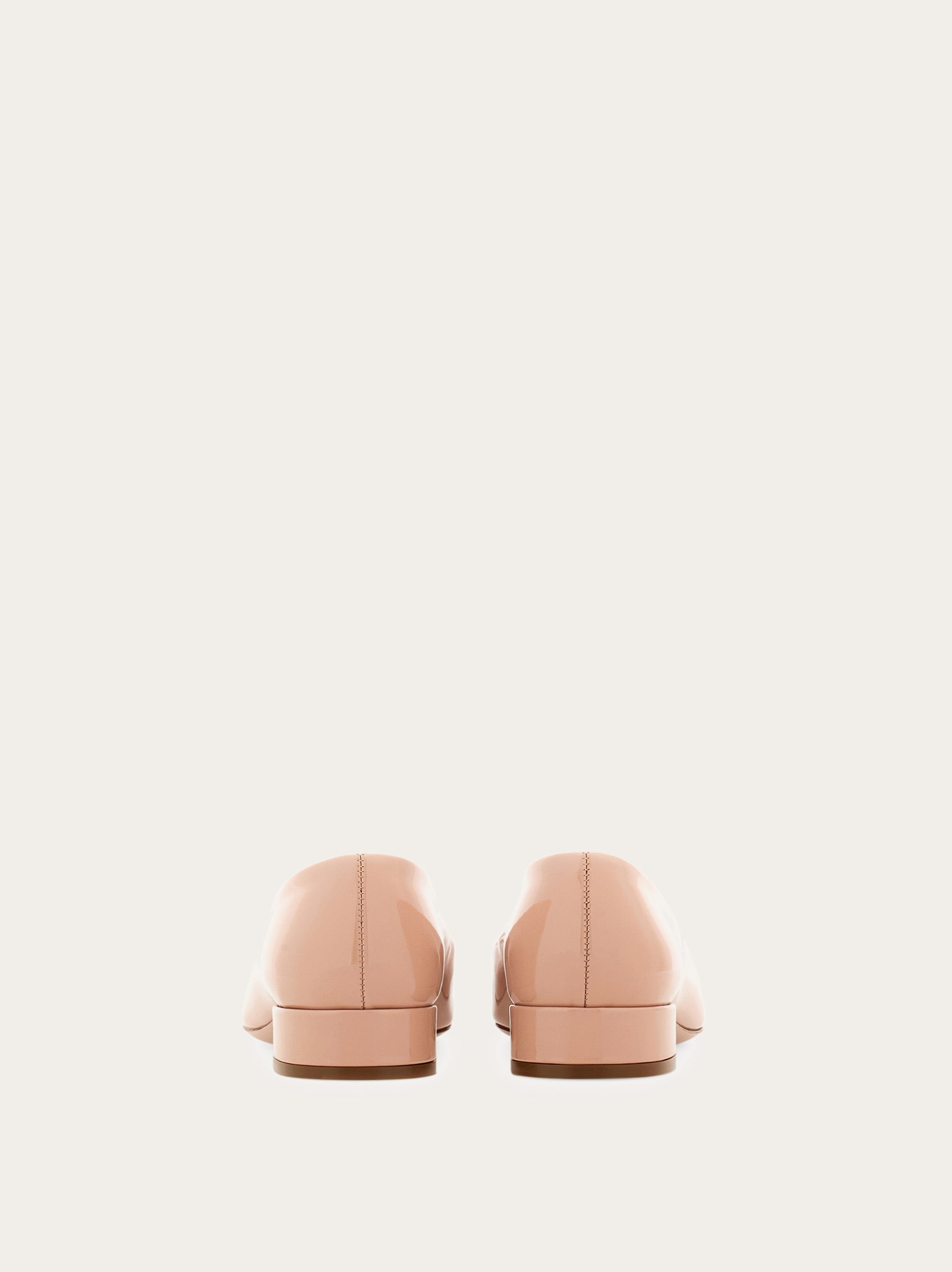 New Vara plate pump - Women | Ferragamo