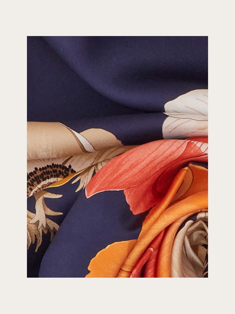 Anemone print silk foulard Gallery image 4