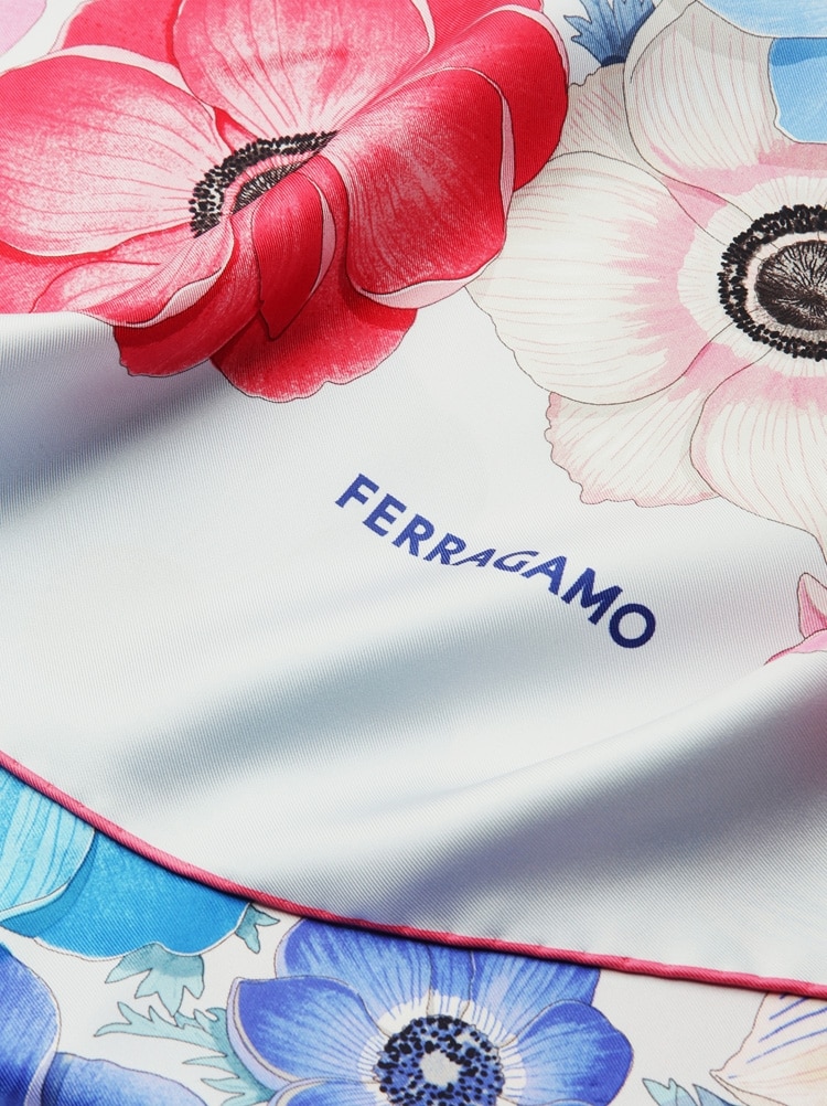 Pañuelo de seda estampado Anémonas Gallery image 2
