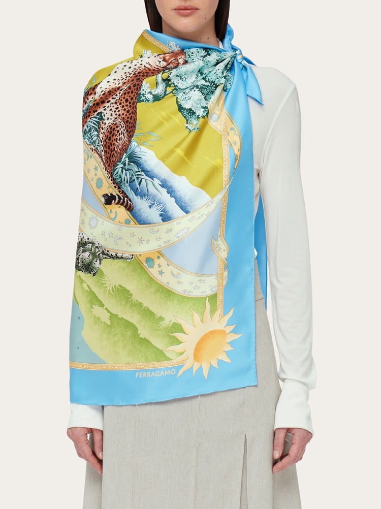 Day & Night print silk foulard Gallery image 3