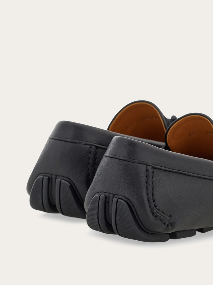 Driver with Gancini ornament - Men | Ferragamo