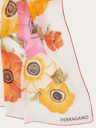 スカーフ FERRAGAMO Woman Neck scarf Yellow Cream 310158 771390 004 FERRAGAMO: Neck scarf woman - Yellow Cream | Ferragamo neck