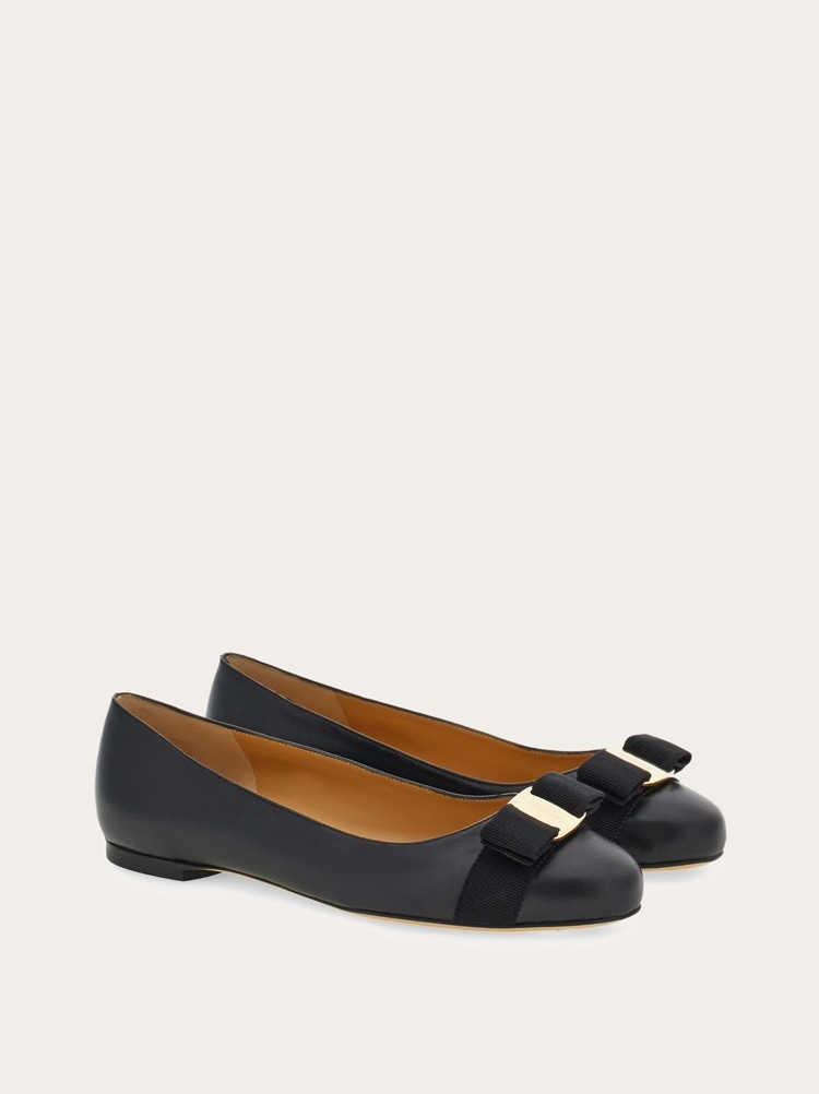 Salvatore Ferragamo VARINAフェラガモ フラットシューズ FERRAGAMO フェラガモ レディースシューズ フラットシューズ
