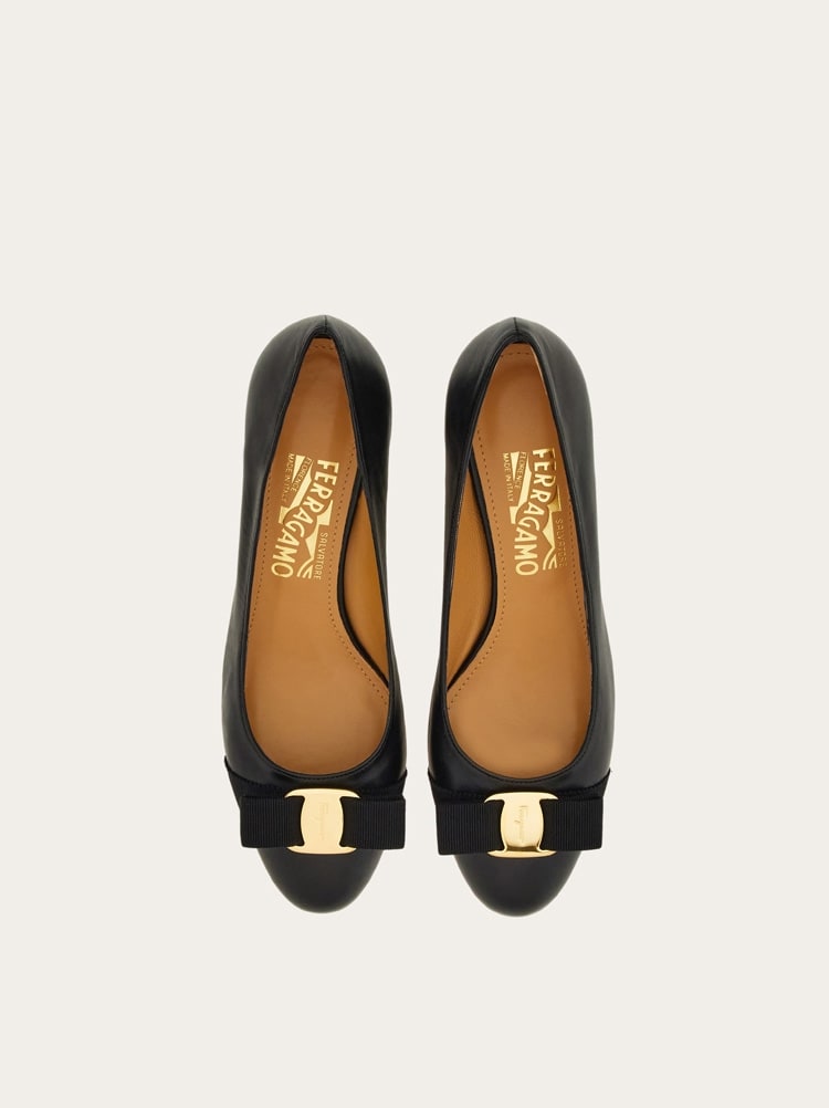 Salvatore Ferragamo パンプス VARA Vara pump - Women | Ferragamo