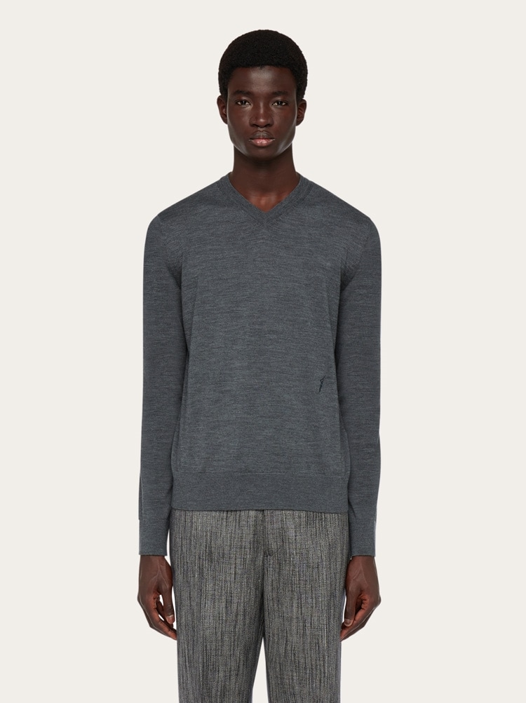 V-neck sweater Gallery image 2