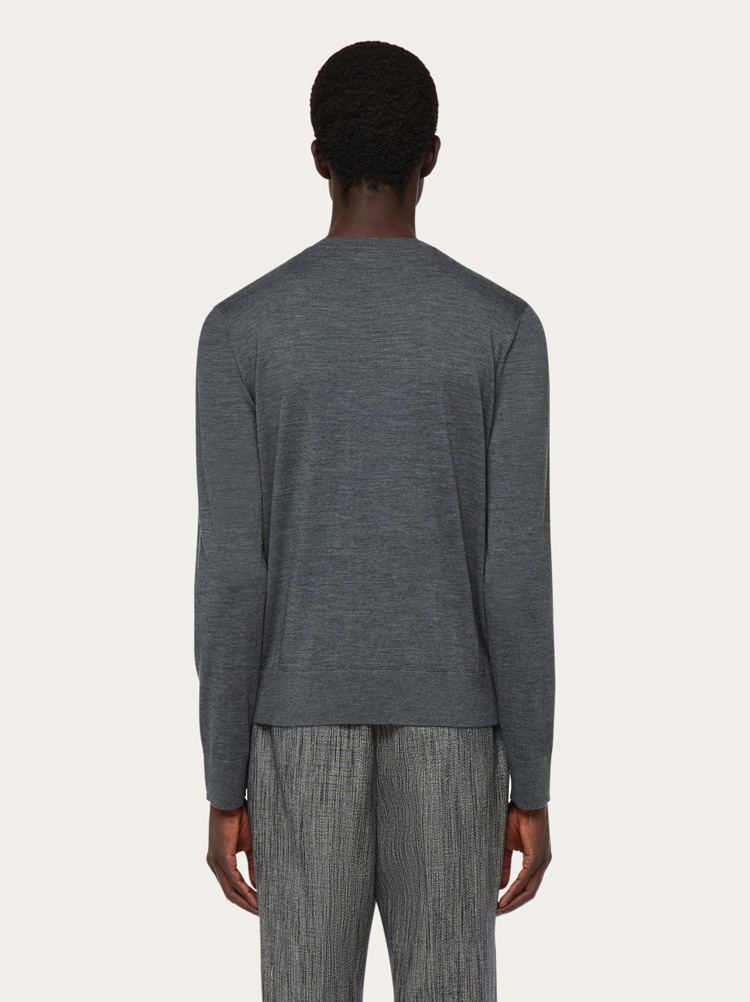 V-neck sweater Gallery image 3