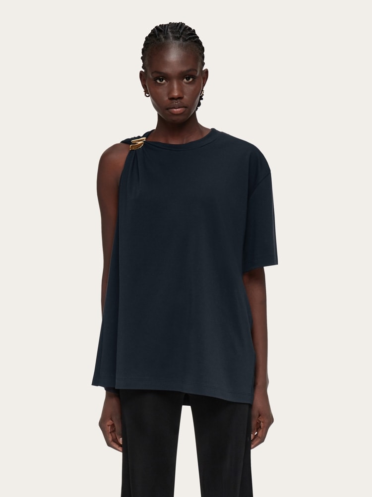 Crew neck t-shirt with golden clip Gallery image 2