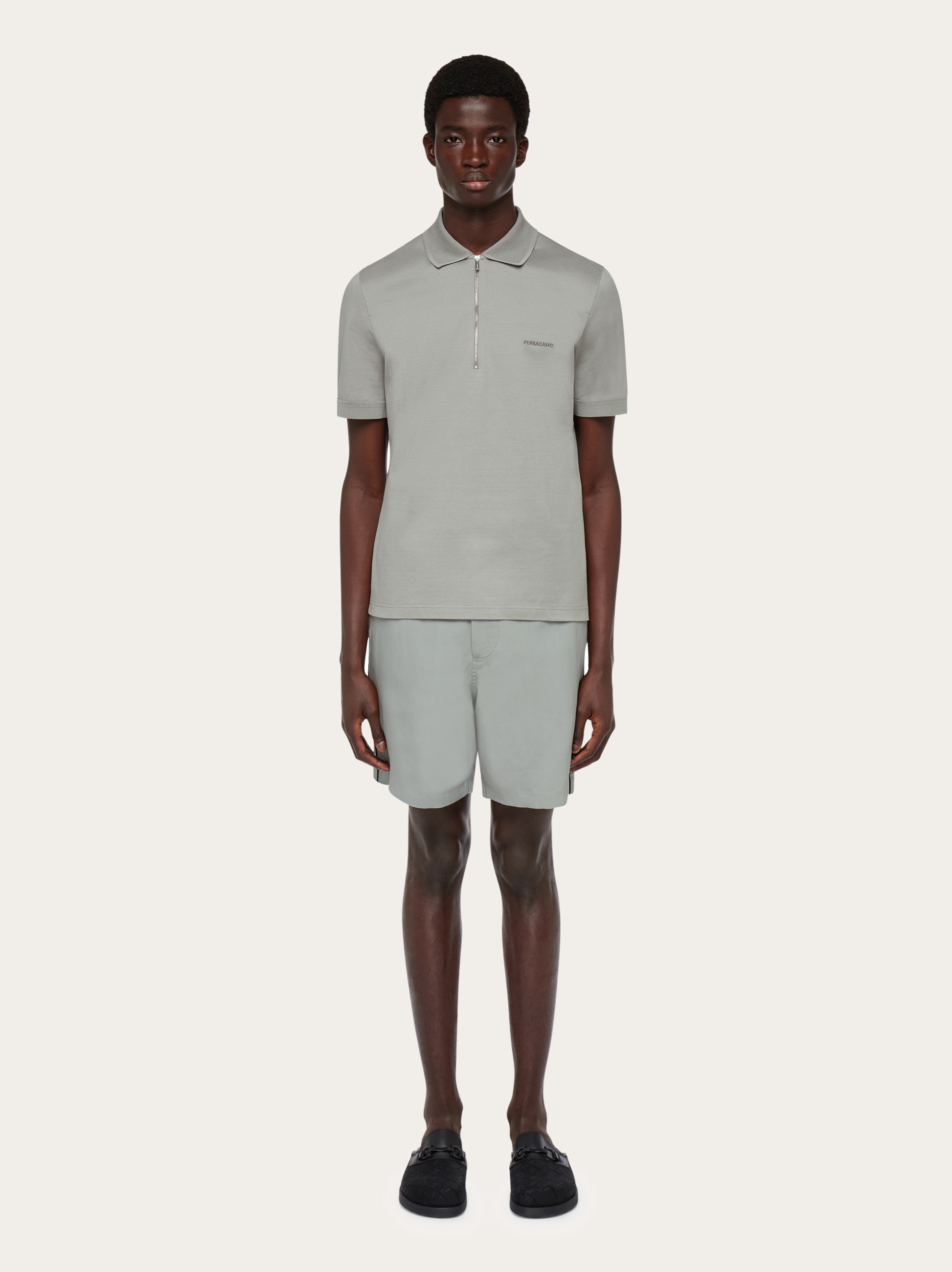 ★Ferragamo★121828 758922 ハーフ ジップアップ ポロ シャツ ☆Ferragamo☆121828 758922 ハーフ ジップアップ ポロ シャツ
