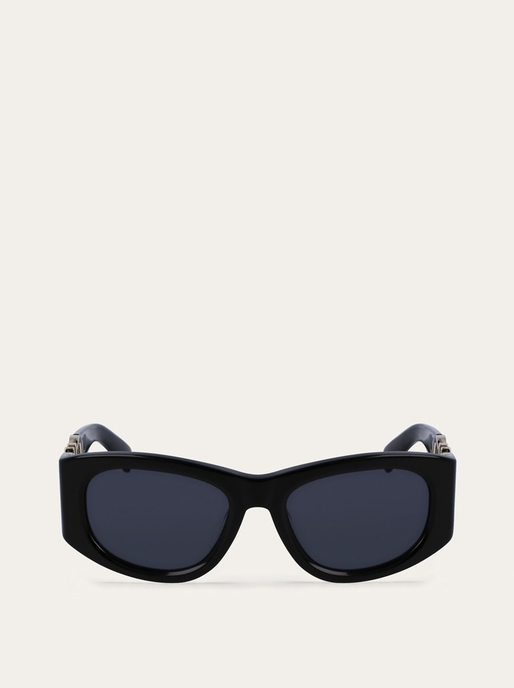 Sunglasses Gallery image 1