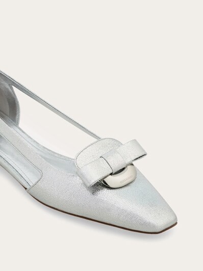 Cut out ballet flat with Drop Bow ornament - Shoes - Women 